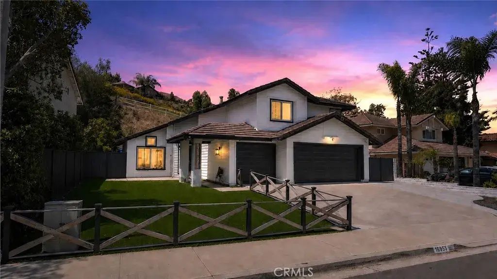 16955 Lake Knoll, Riverside