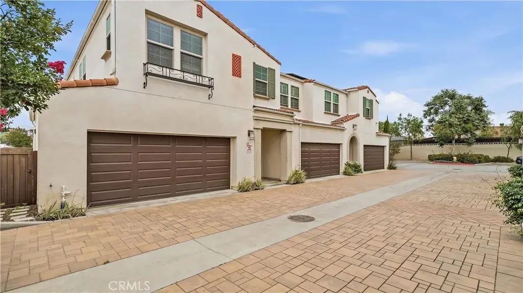 291 E Arrow 17, Glendora