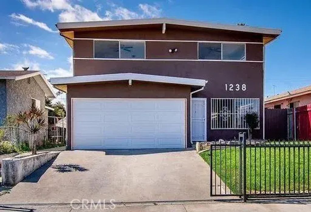 1238 W 87th 1, Los Angeles