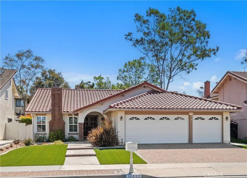 21352 Calle Sendero, Lake Forest