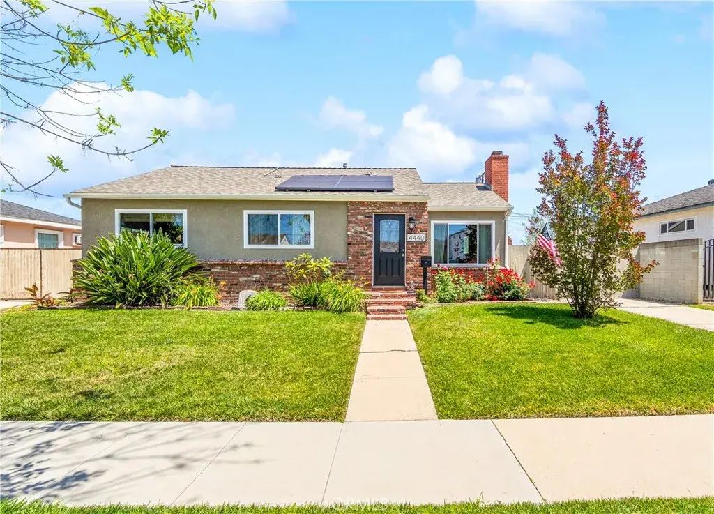 4440 Falcon, Long Beach