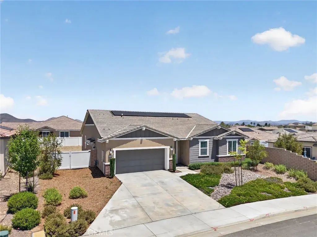 30650 White Pines Drive, Menifee