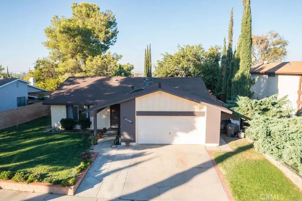 37406 3rd East, Palmdale