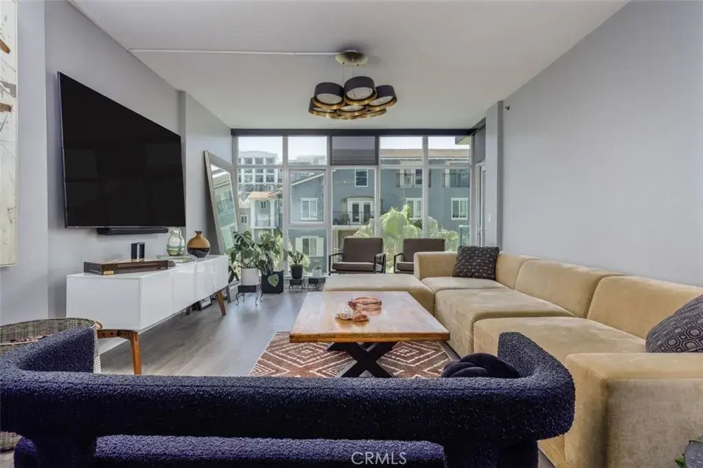 411 W Seaside Way 302, Long Beach