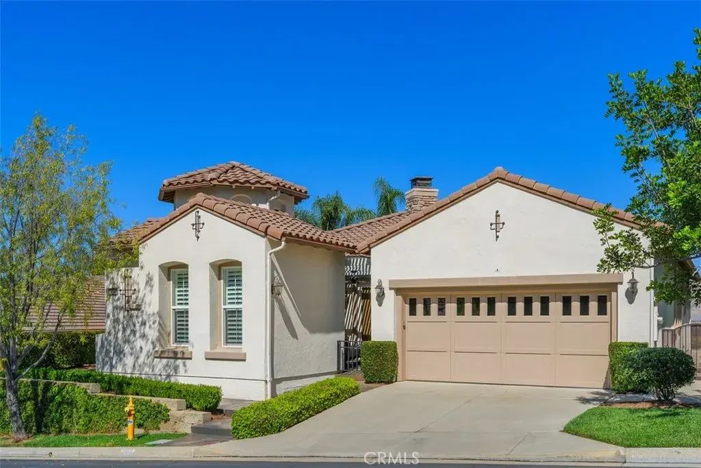 24246 Fawnskin, Corona