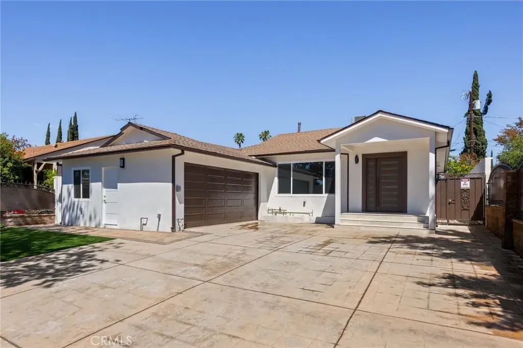 12531 Vose, North Hollywood