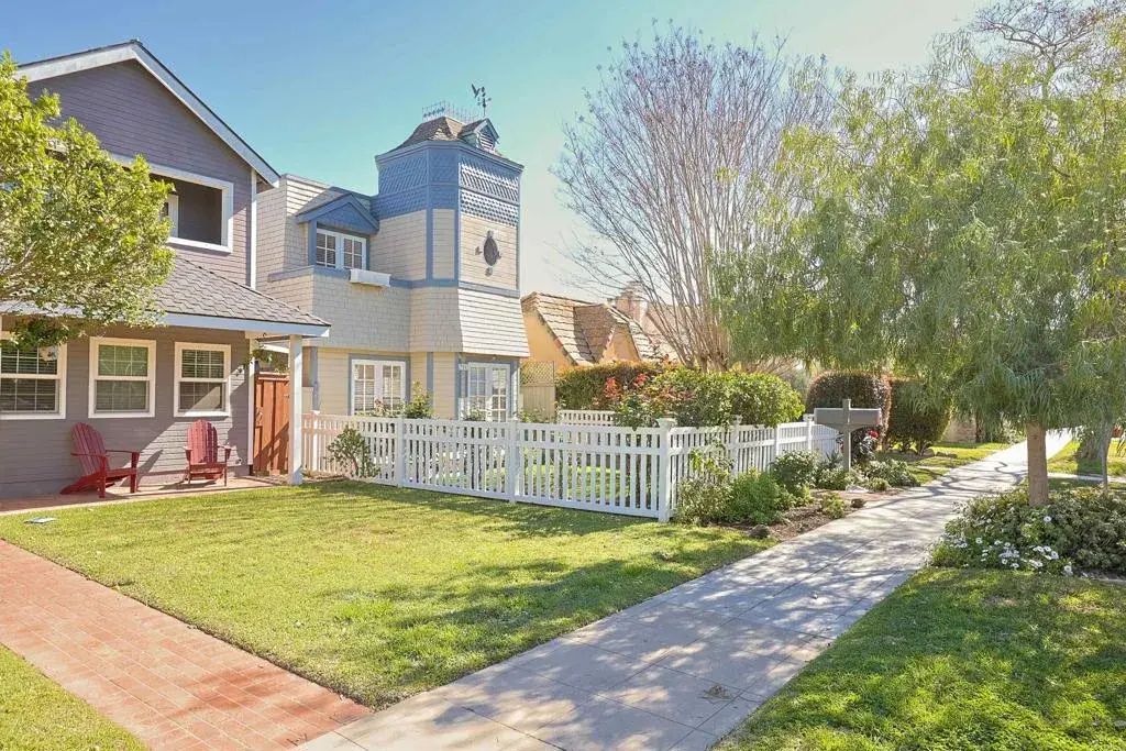 733 H Avenue, Coronado