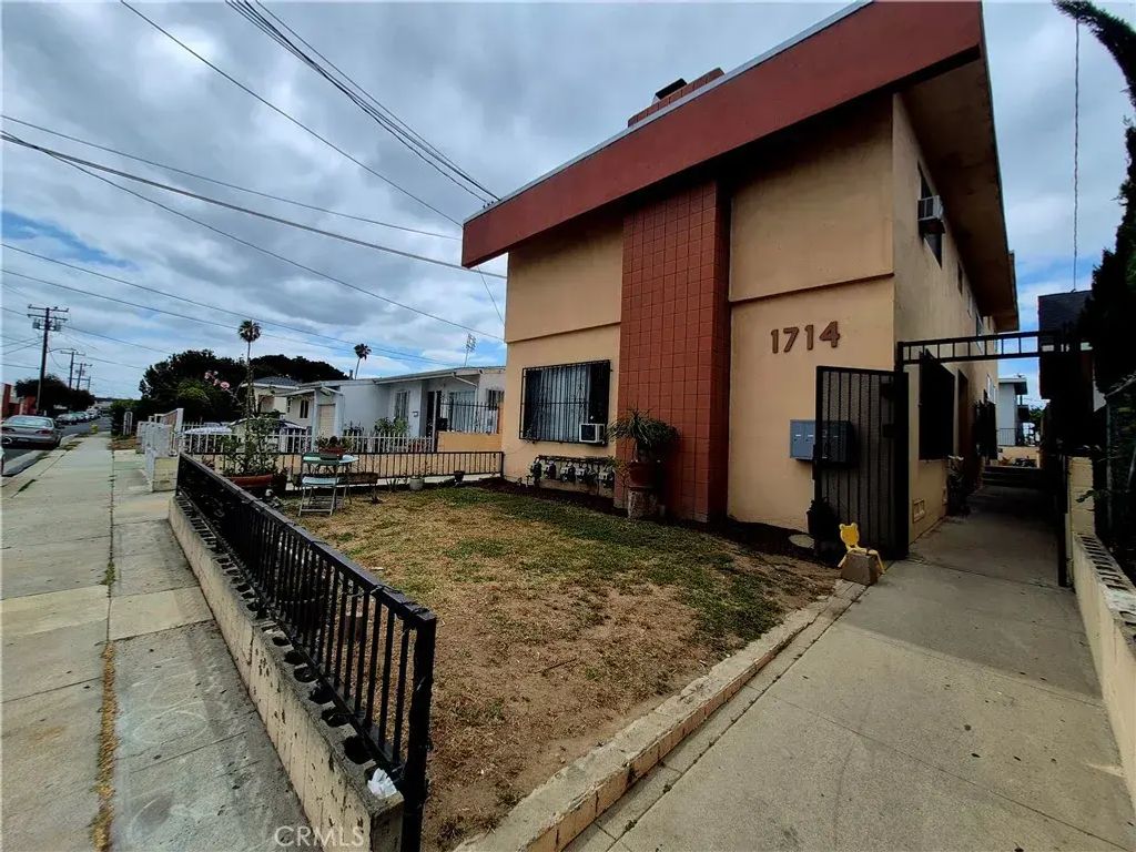 1714 W 144th Street, Gardena