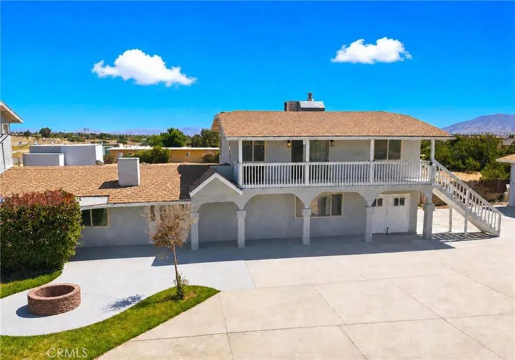 7008 Summit Valley, Hesperia