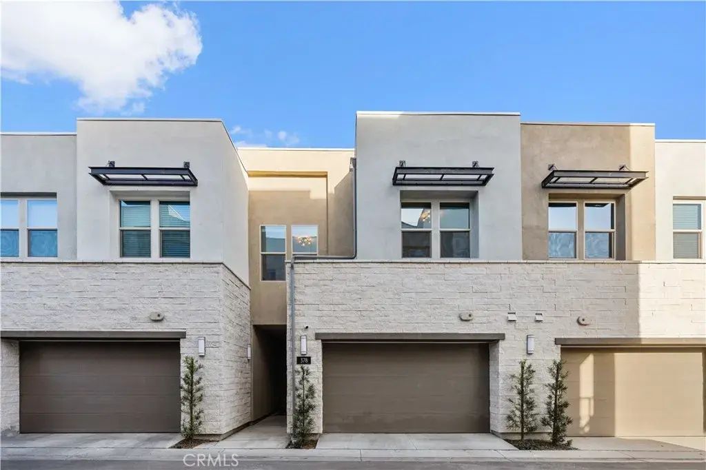 378 Mullberry Place, Montebello