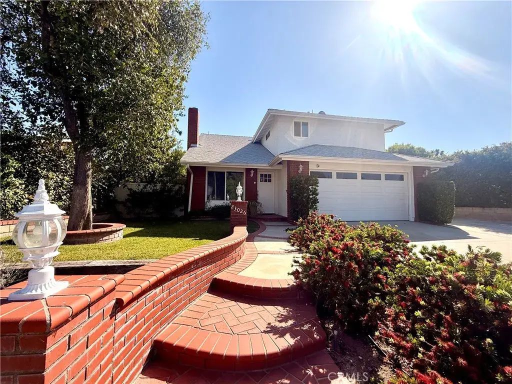 23026 Ash Glen Circle, Valencia
