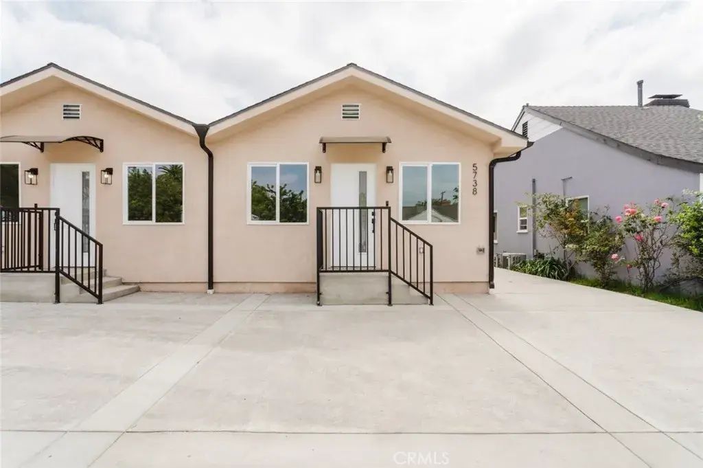 5738 Beck Avenue, North Hollywood
