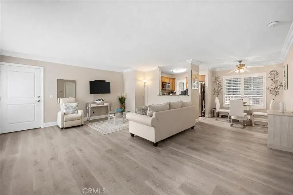 355 N Maple Street 121, Burbank