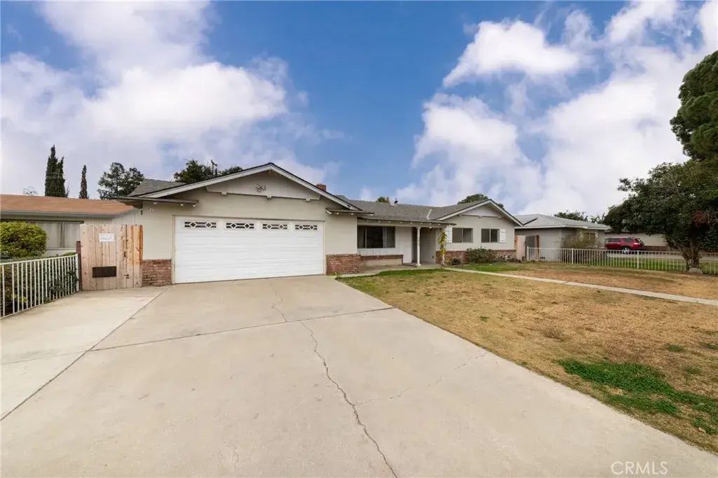 3825 Bianchi, Bakersfield