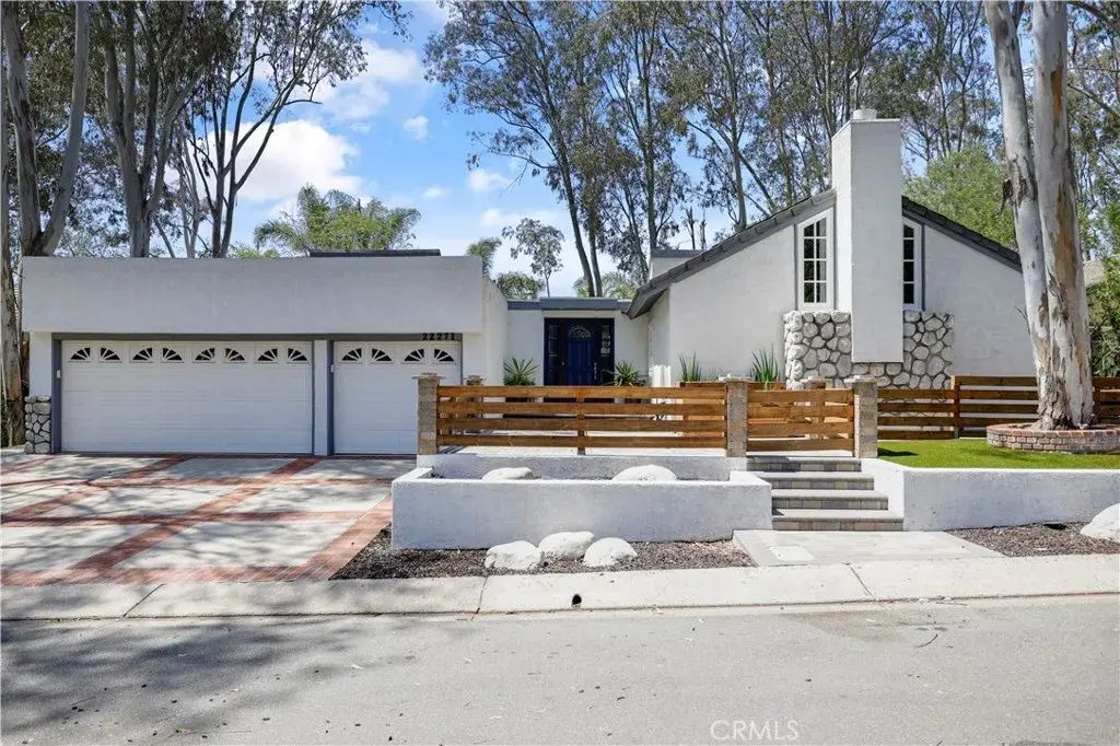 22271 Parkwood, Lake Forest