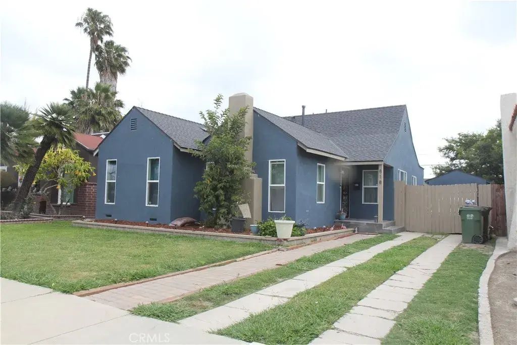 818 S Sloan, Compton