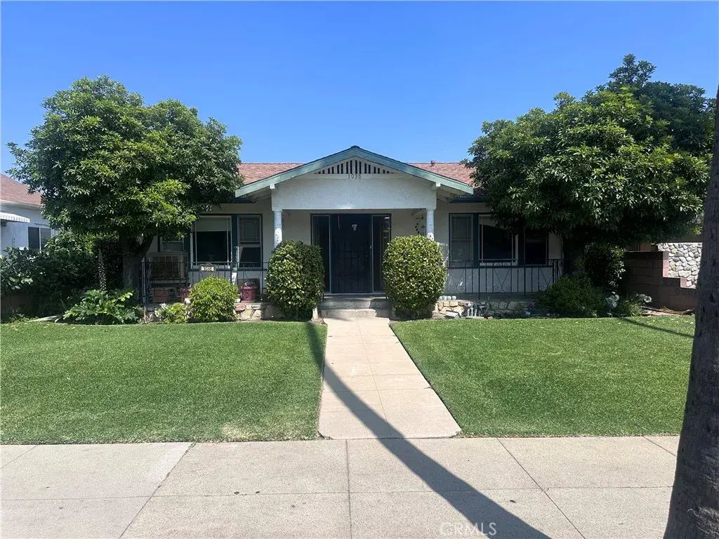1038 N Azusa Avenue, Azusa