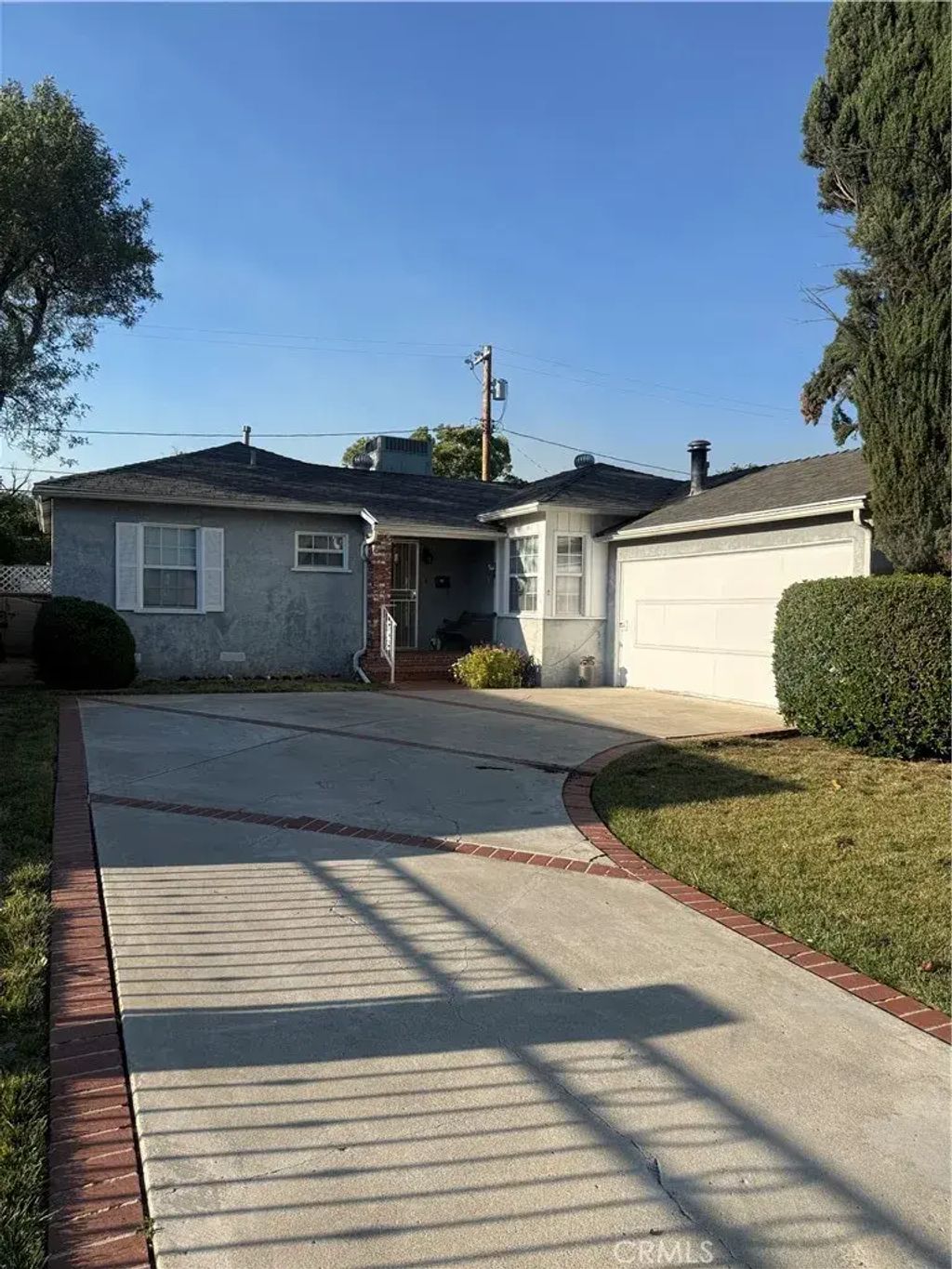 18413 Delano, Tarzana