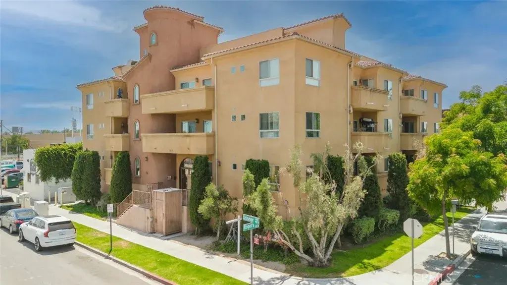 1515 Grismer Avenue 302, Burbank