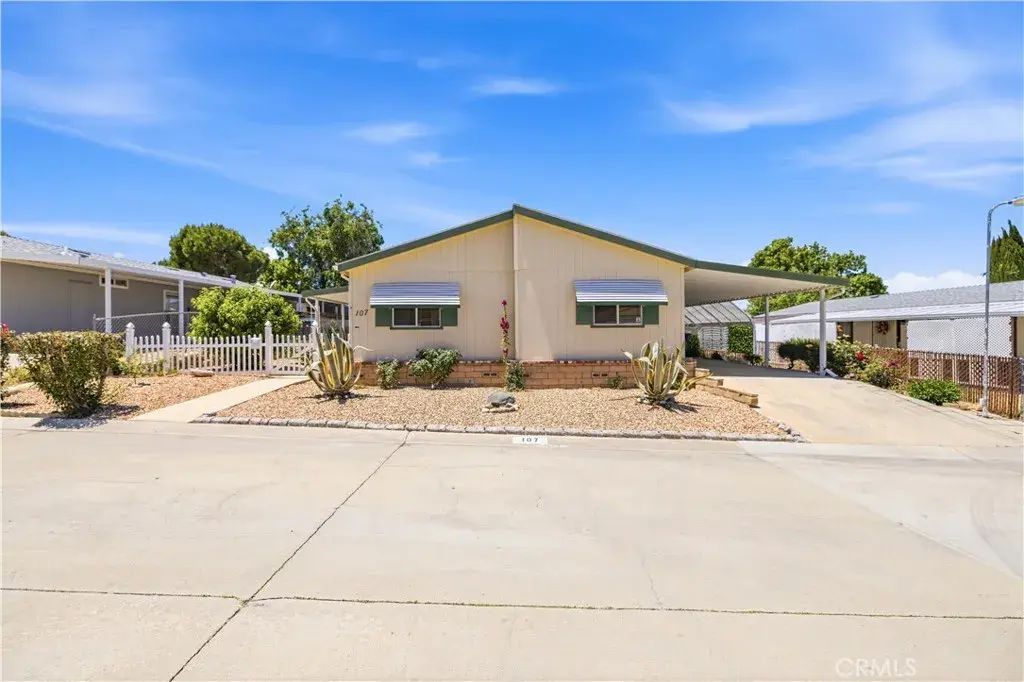1030 E Avenue South, Palmdale