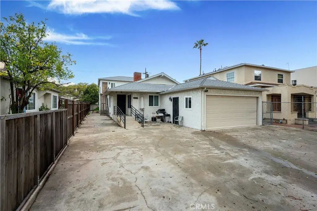 833 W 41st Drive, Los Angeles