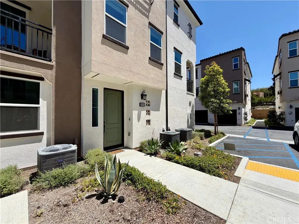 3816 Verdana, La Verne
