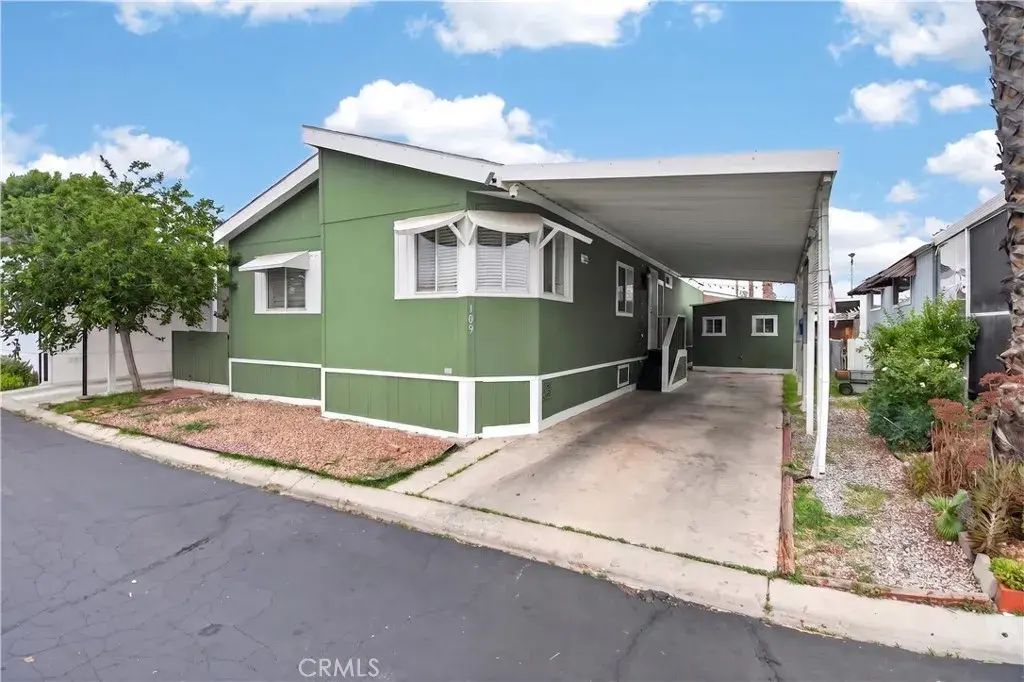 1150 N Kirby North 109, Hemet