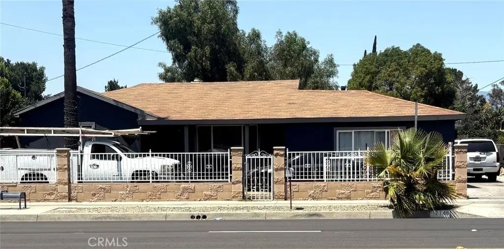 17746 Merrill, Fontana