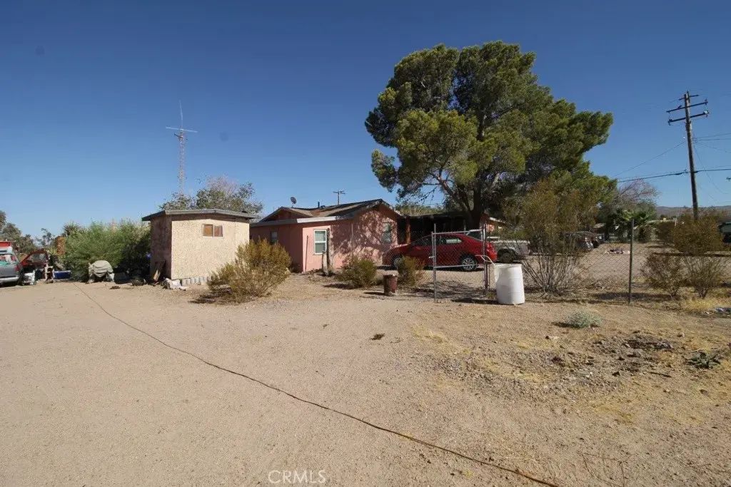33713 1st Street, Daggett