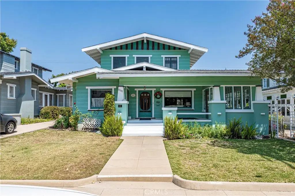 6532 Friends Avenue, Whittier