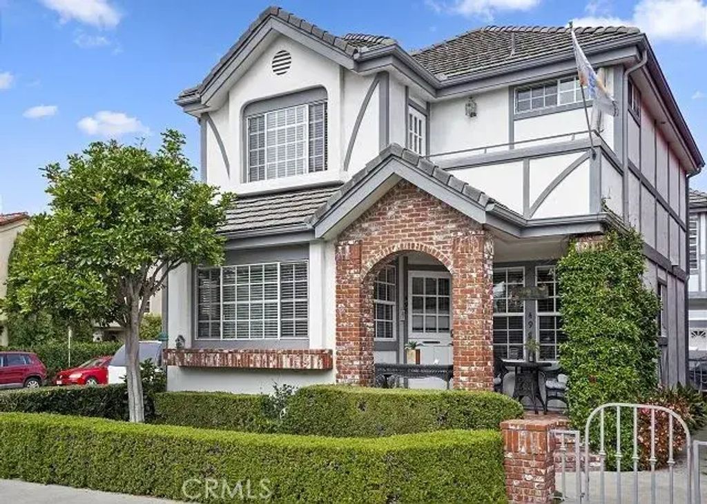 498 Park Ave, Newport Beach