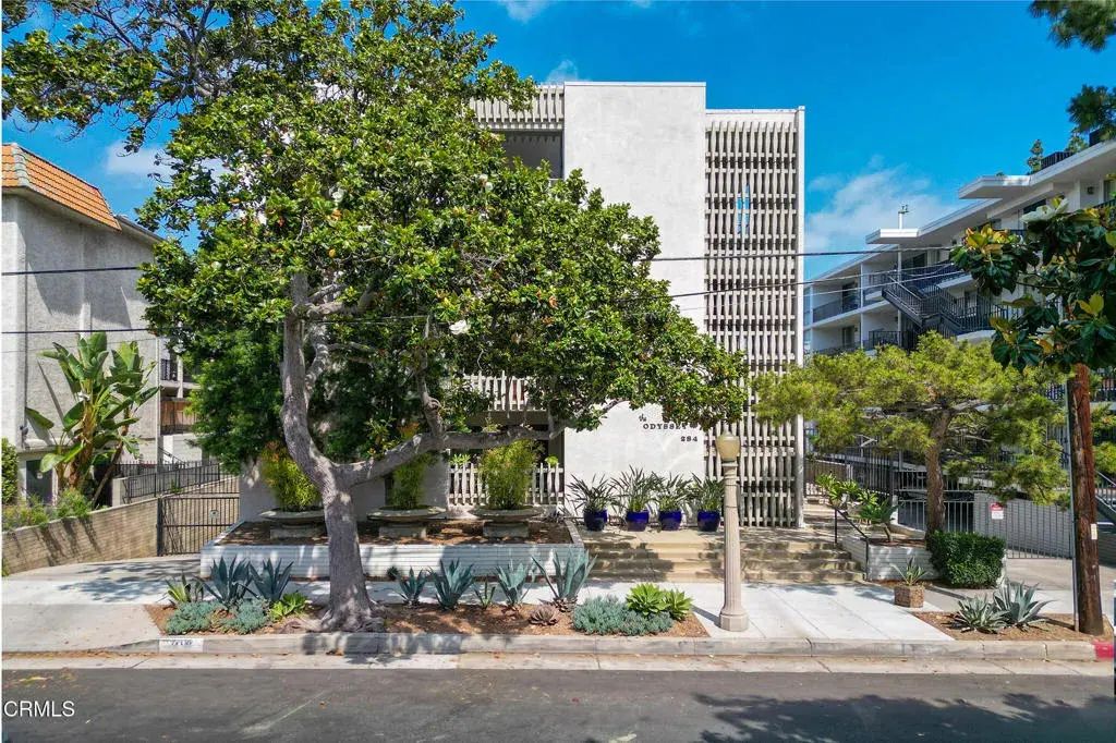 284 S Madison Avenue 401, Pasadena