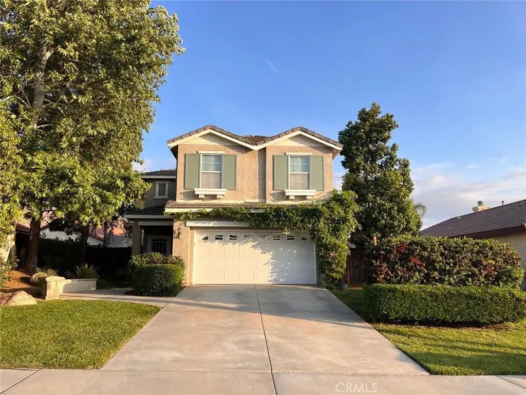 26077 Rojo Tierra, Moreno Valley