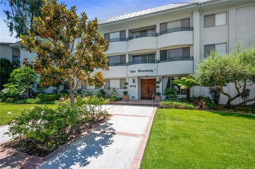 972 E California 307, Pasadena