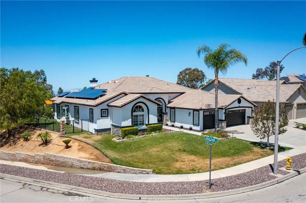 13596 Mesa Crest Drive, Yucaipa