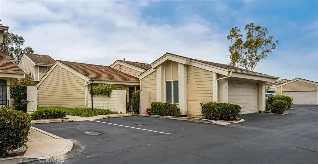 9 Driftwood 22, Irvine