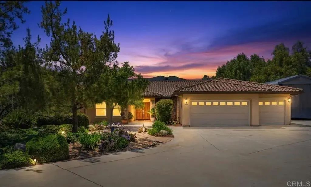 2527 Southern Oak Road, Ramona