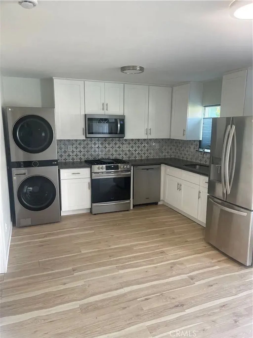 1916 1/2 259th Place, Lomita