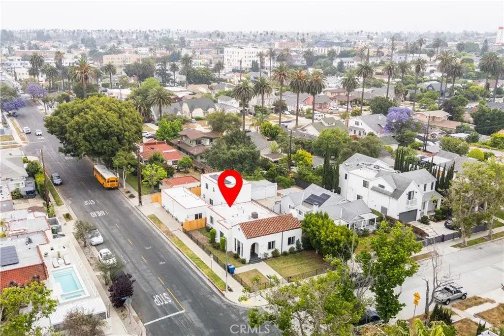 1050 S Plymouth, Los Angeles
