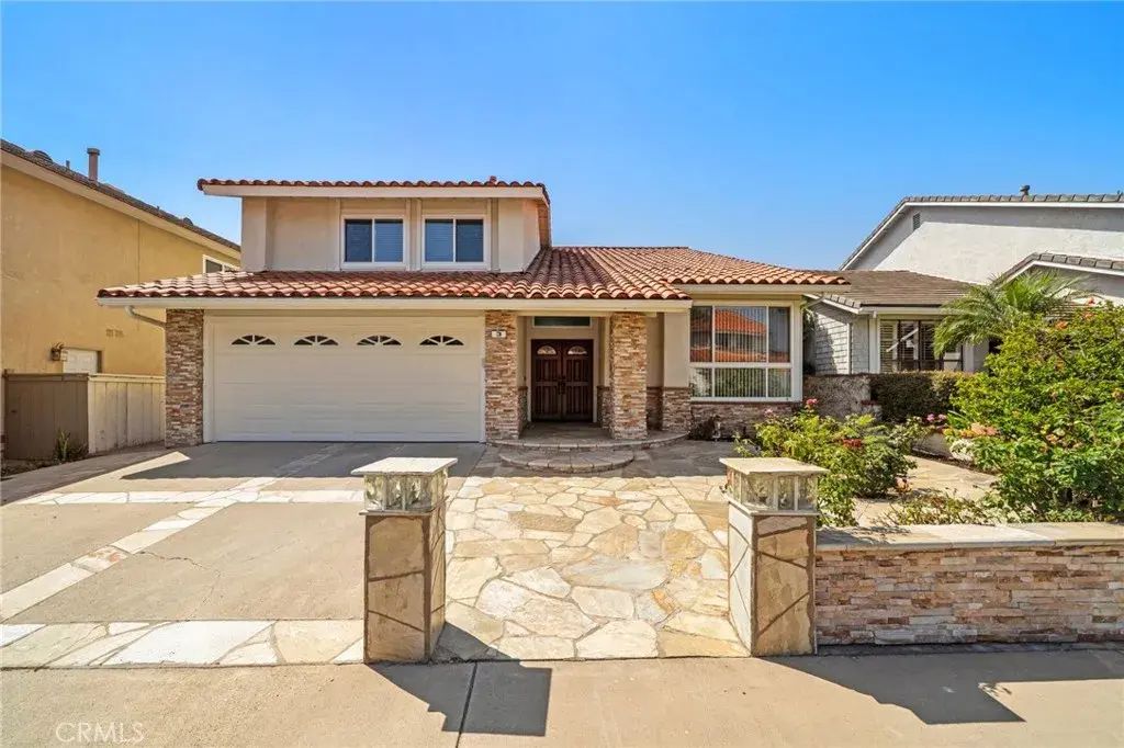 3 Abeto, Irvine