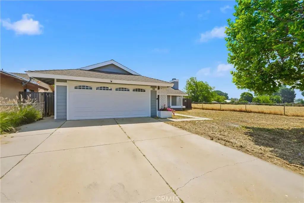 1182 Olive, Beaumont