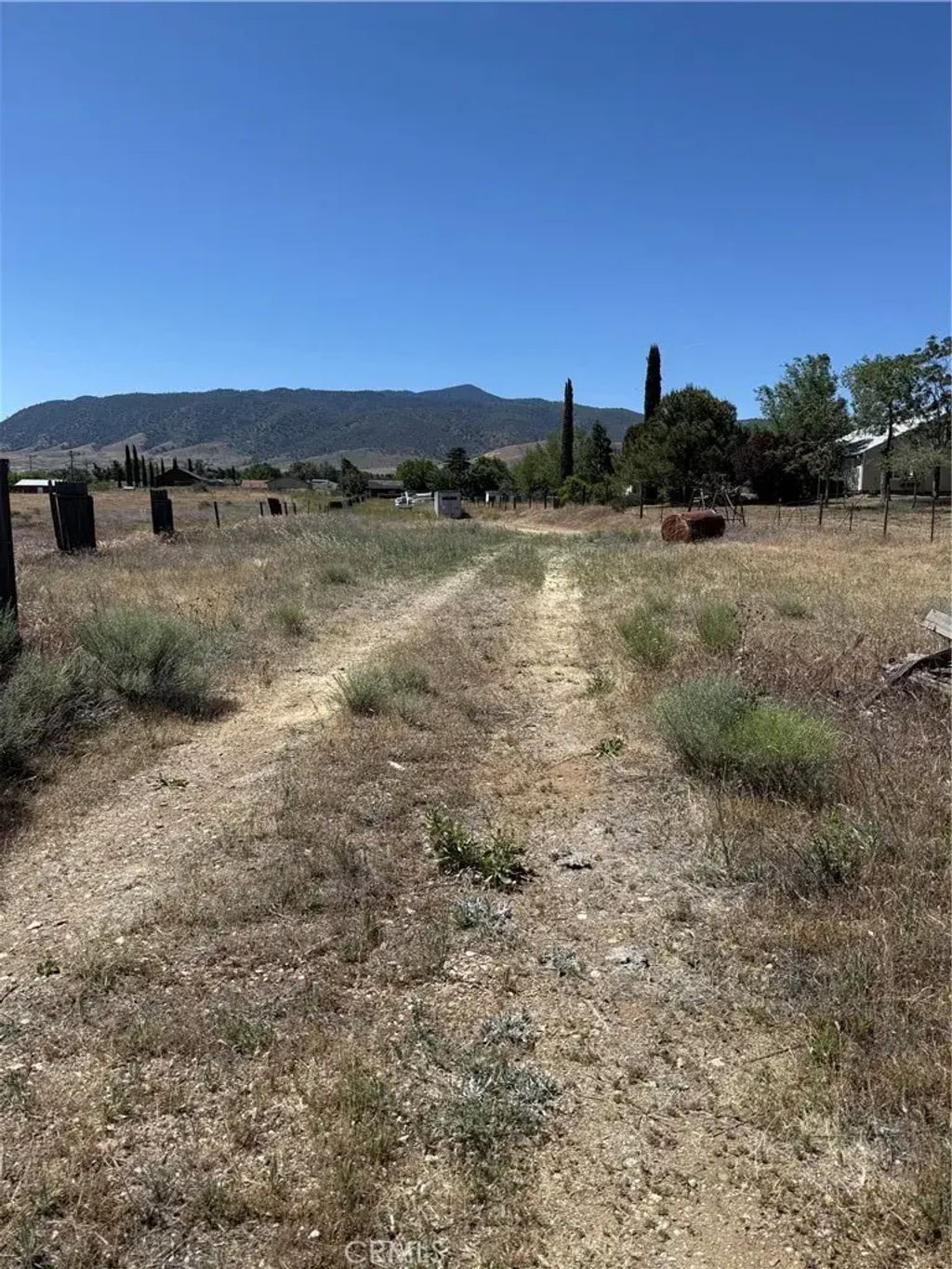 Red Apple Ave, Tehachapi