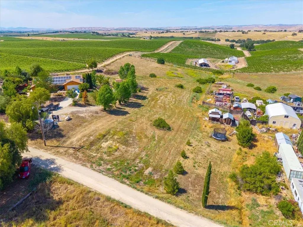 8035 Plane View, Paso Robles