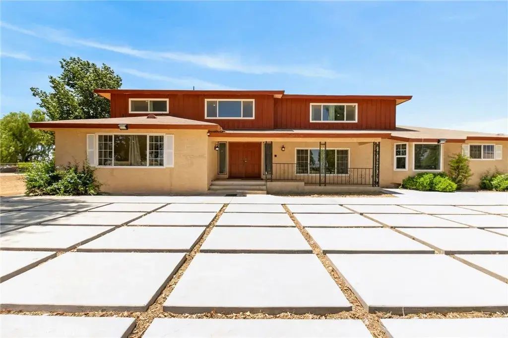 1175 Dunlap Dr, Perris