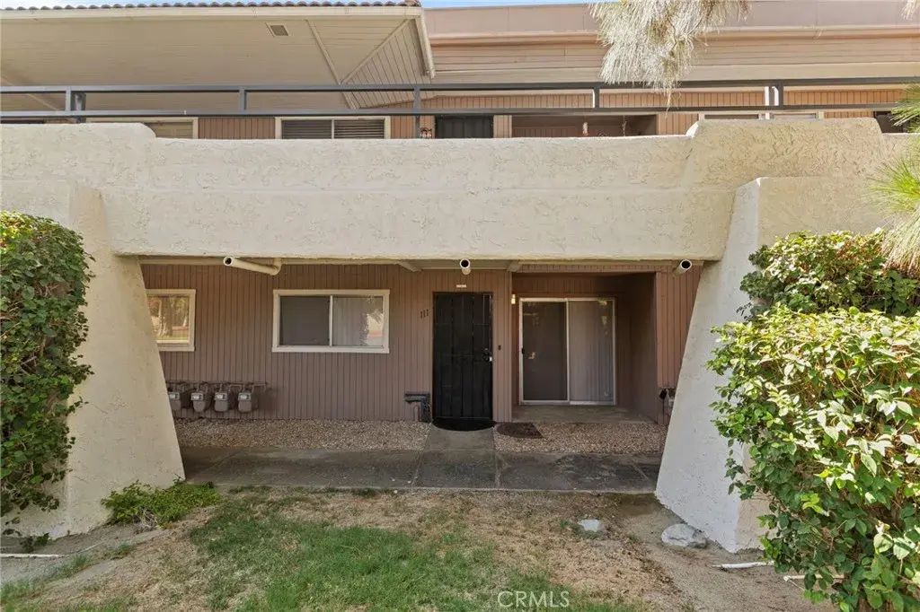 575 N Villa Court, Palm Springs