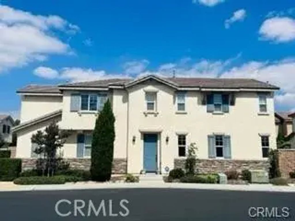 7044 Moonray Court, Eastvale