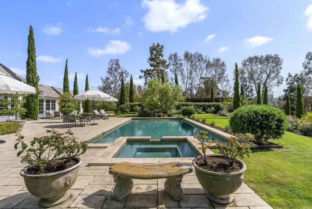 16560 El Camino Real, Rancho Santa Fe