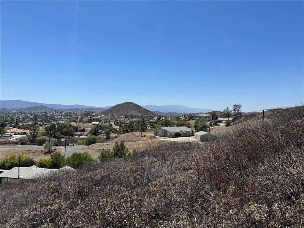 Beverly, Menifee