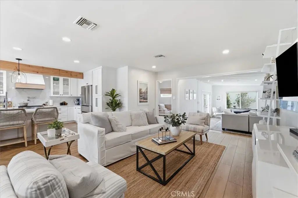5308 W 142nd Place, Hawthorne