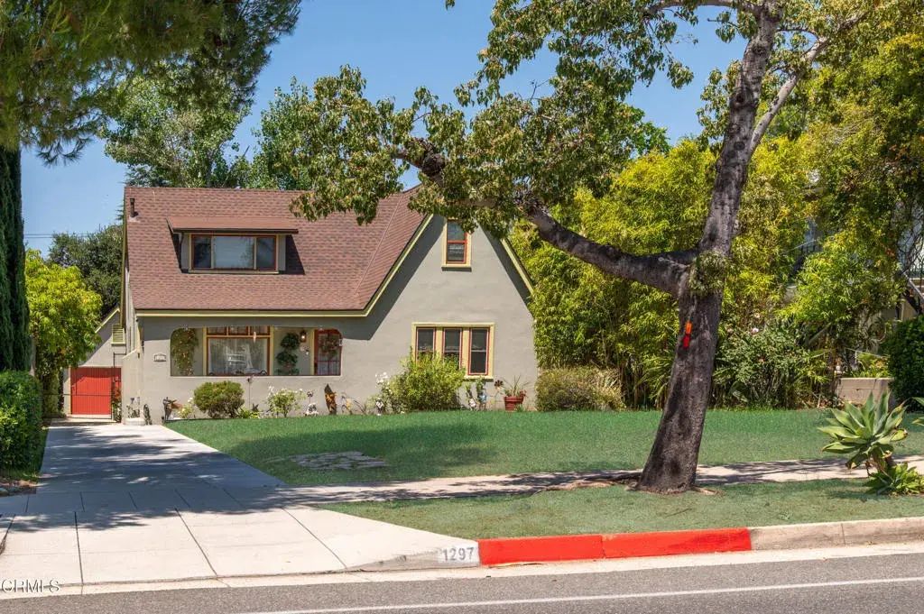 1297 N Hill Avenue, Pasadena